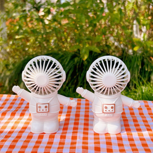 Portable Cartoon Astronaut Style Fan for Outdoor Use